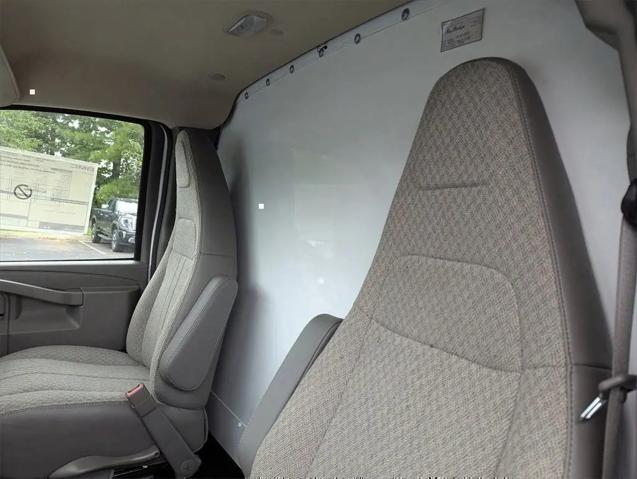 2025 GMC Savana Cutaway Work Van