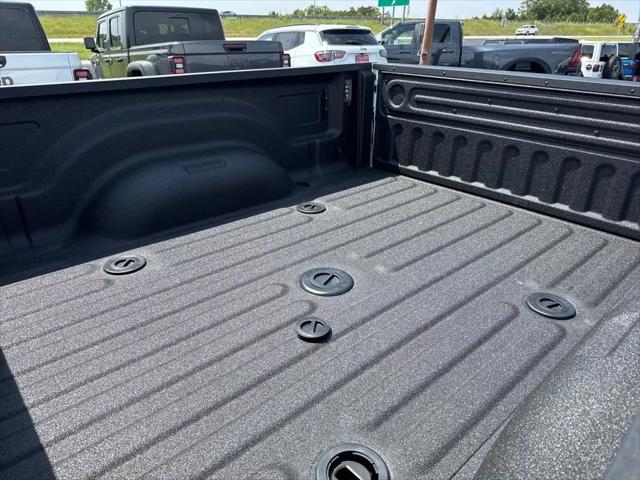 2025 Ram 2500 Tradesman Crew Cab 4x4 6'4" Box