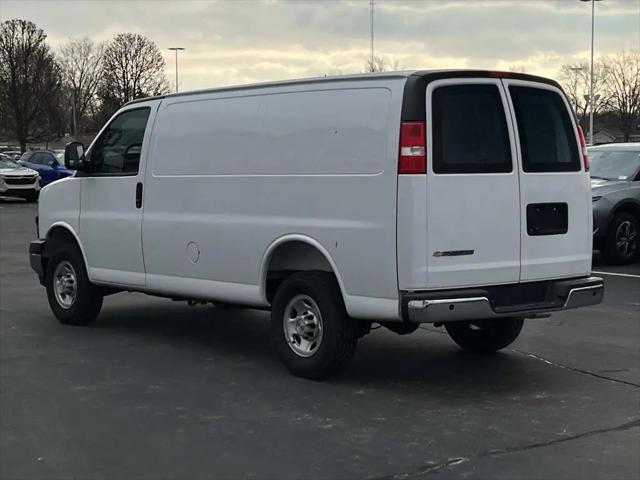 2025 Chevrolet Express Cargo Van RWD 2500 Regular Wheelbase WT