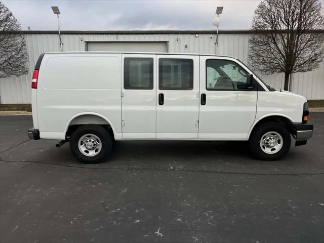 2025 Chevrolet Express Cargo Van RWD 2500 Regular Wheelbase WT