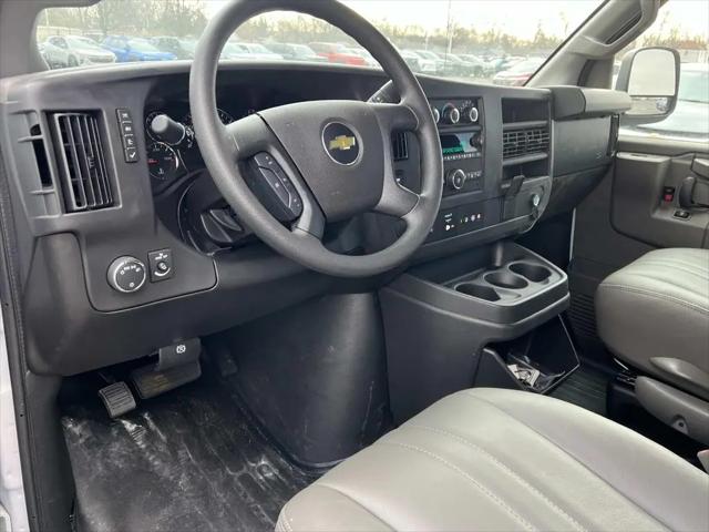 2025 Chevrolet Express Cargo Van RWD 2500 Regular Wheelbase WT