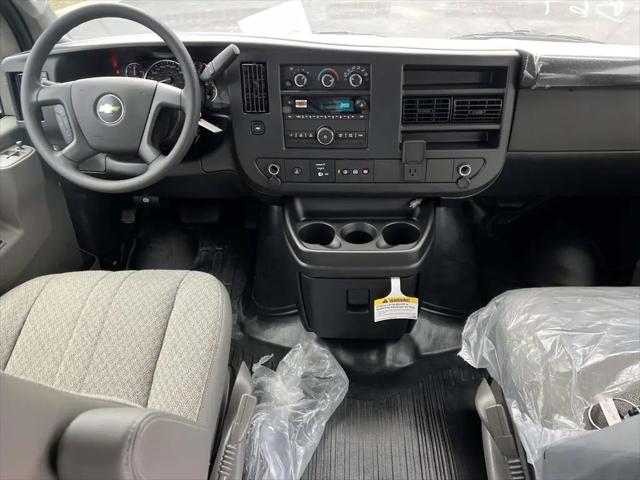 2025 Chevrolet Express Cargo Van RWD 2500 Regular Wheelbase WT