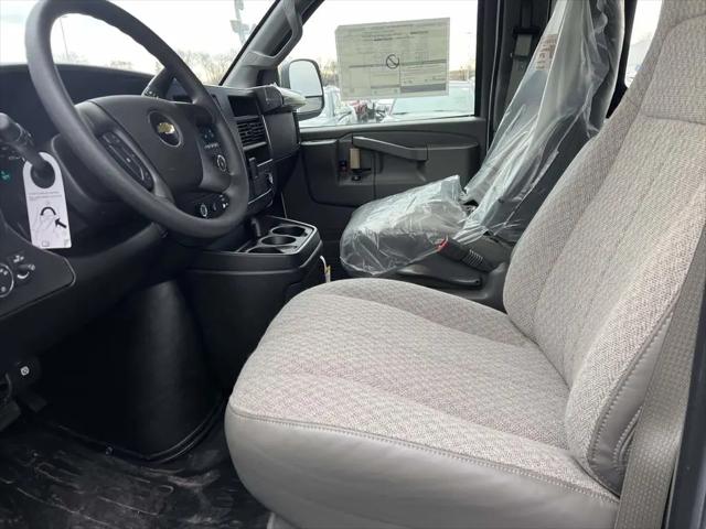 2025 Chevrolet Express Cargo Van RWD 2500 Regular Wheelbase WT