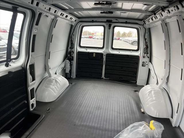 2025 Chevrolet Express Cargo Van RWD 2500 Regular Wheelbase WT