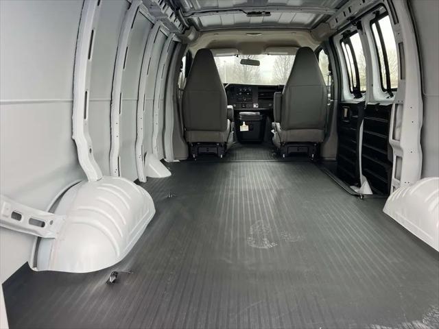 2025 Chevrolet Express Cargo Van RWD 2500 Regular Wheelbase WT