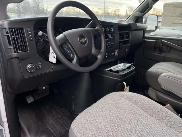 2025 Chevrolet Express Cargo Van RWD 2500 Regular Wheelbase WT