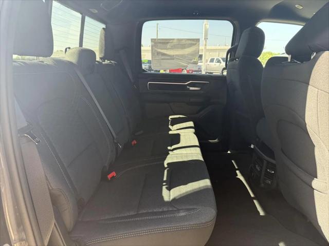 2026 Ram 1500 Big Horn Crew Cab 4x4 5'7" Box
