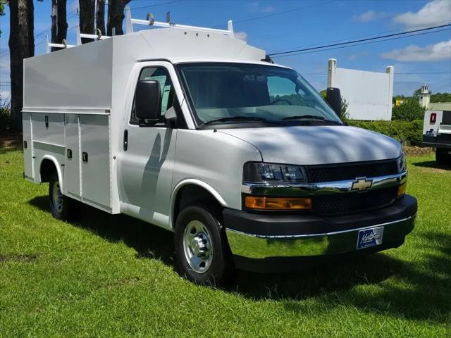2025 Chevrolet Express Cutaway Work Van for sale in Morehead City, NC