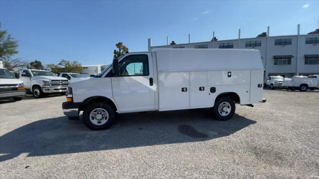 2025 Chevrolet Express Cutaway Work Van