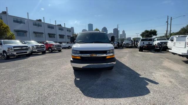 2025 Chevrolet Express Cutaway Work Van