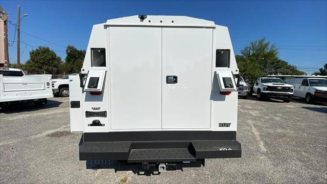 2025 Chevrolet Express Cutaway Work Van