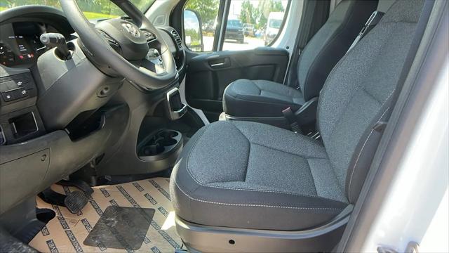 2025 Ram ProMaster Cargo Van Tradesman High Roof 136" WB w/Pass Seat