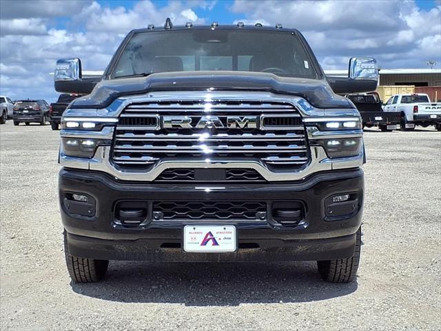 2026 RAM Ram 3500 RAM 3500 LIMITED CREW CAB 4X4 8 BOX