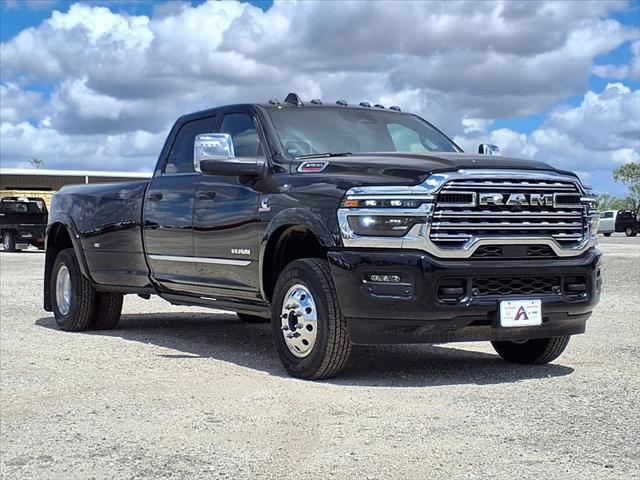 2026 RAM Ram 3500 RAM 3500 LIMITED CREW CAB 4X4 8 BOX