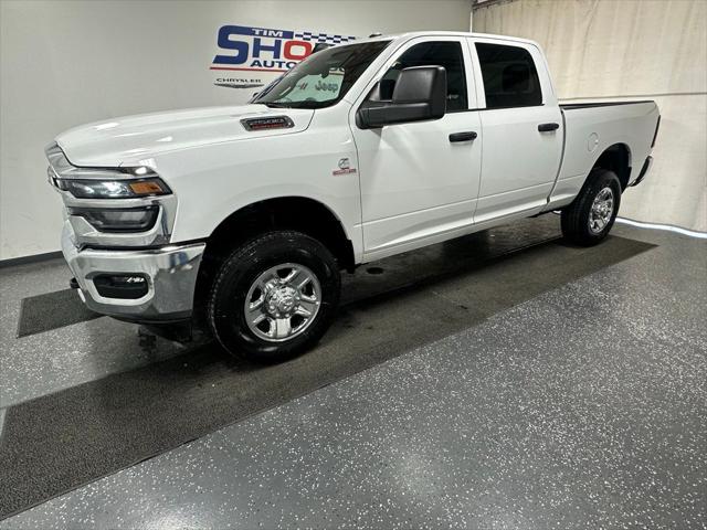 2026 RAM Ram 2500 RAM 2500 TRADESMAN CREW CAB 4X4 64 BOX