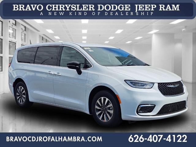 2026 Chrysler Pacifica Plug-In Hybrid PACIFICA PLUG-IN HYBRID SELECT 2026 Chrysler Pacifica Plug-In Hybrid PACIFICA PLUG-IN HYBRID SELECT