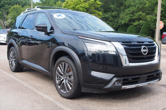 2022 Nissan Pathfinder SL 4WD