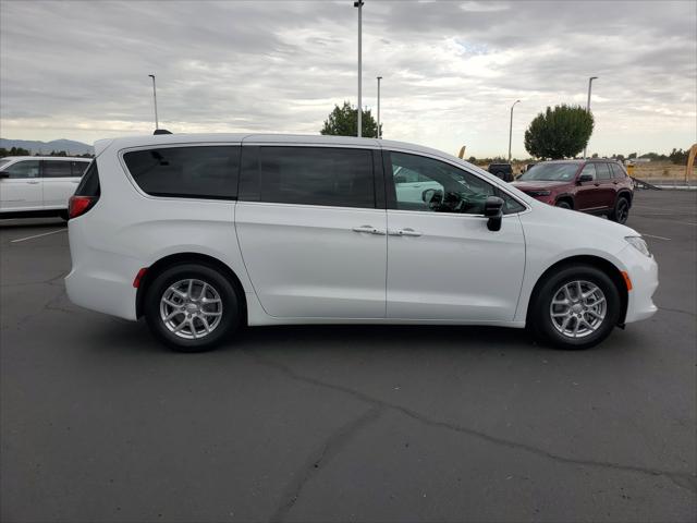 2026 Chrysler Voyager VOYAGER LX