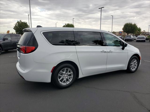 2026 Chrysler Voyager VOYAGER LX