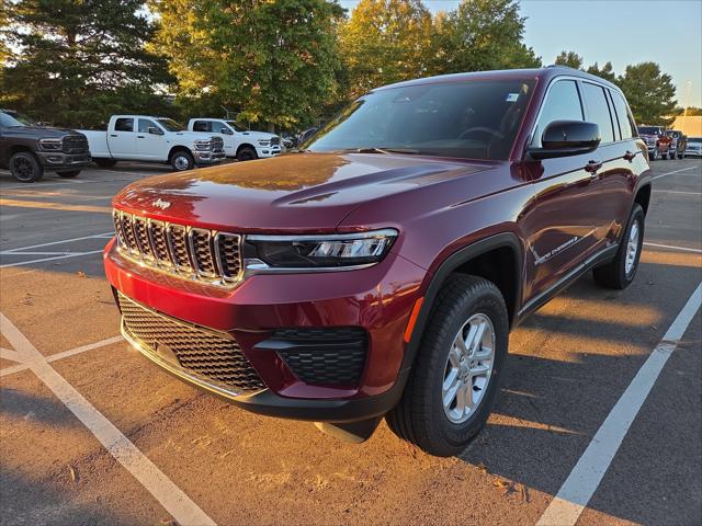 2025 Jeep Grand Cherokee GRAND CHEROKEE LAREDO 4X2 2025 Jeep Grand Cherokee GRAND CHEROKEE LAREDO 4X2