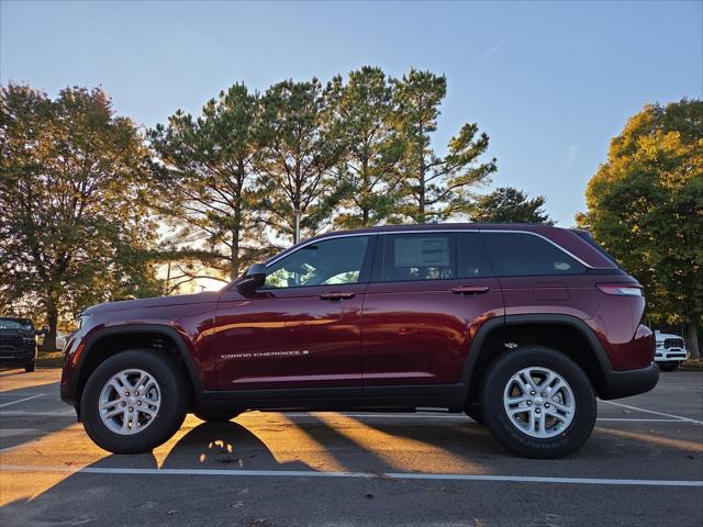 2025 Jeep Grand Cherokee GRAND CHEROKEE LAREDO 4X2 2025 Jeep Grand Cherokee GRAND CHEROKEE LAREDO 4X2