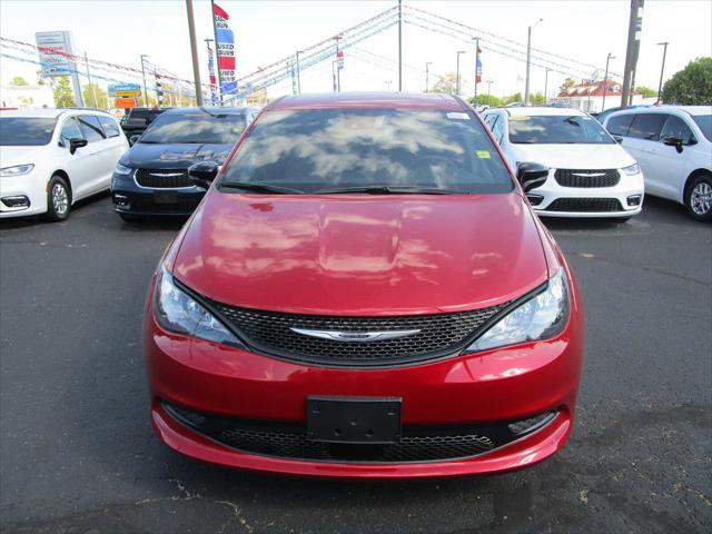 2026 Chrysler Voyager VOYAGER LX