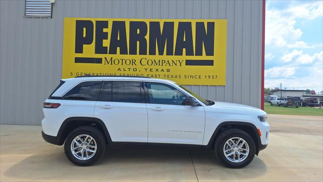 2025 Jeep Grand Cherokee GRAND CHEROKEE LAREDO X 4X2