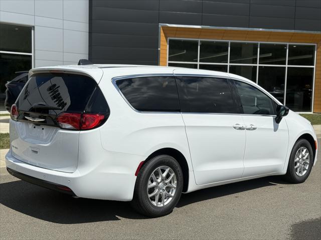 2026 Chrysler Voyager VOYAGER LX