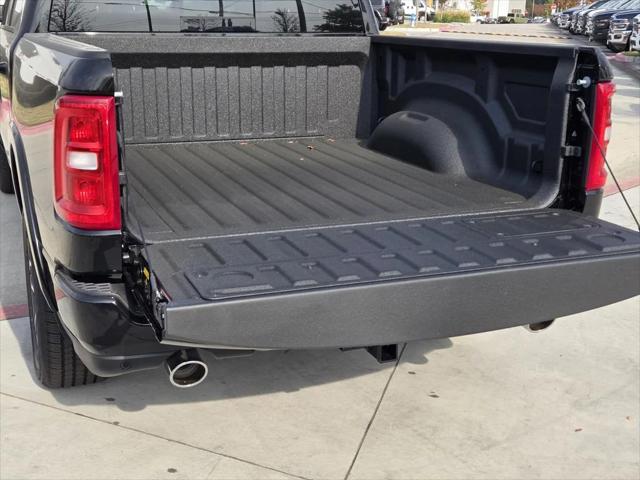 2026 Ram 1500 Laramie Crew Cab 4x4 5'7" Box