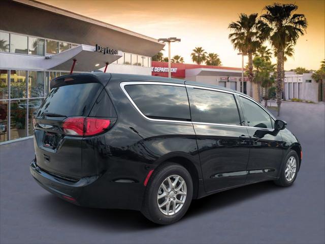 2026 Chrysler Voyager VOYAGER LX