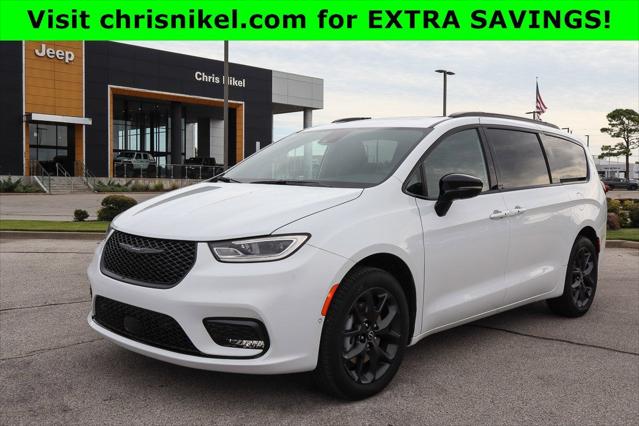 2026 Chrysler Pacifica PACIFICA LIMITED AWD