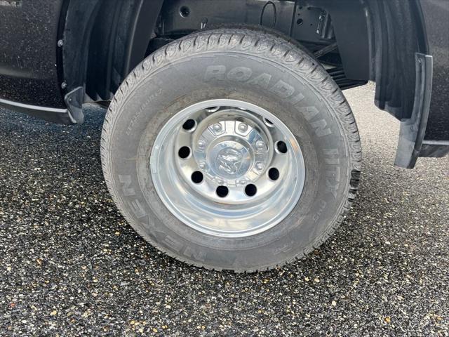 2026 Ram 3500 Big Horn Crew Cab 4x4 8' Box