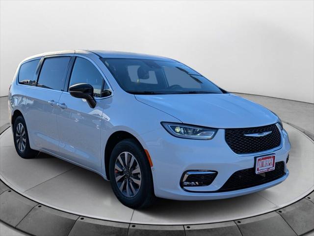 2026 Chrysler Pacifica Plug-In Hybrid PACIFICA PLUG-IN HYBRID SELECT 2026 Chrysler Pacifica Plug-In Hybrid PACIFICA PLUG-IN HYBRID SELECT