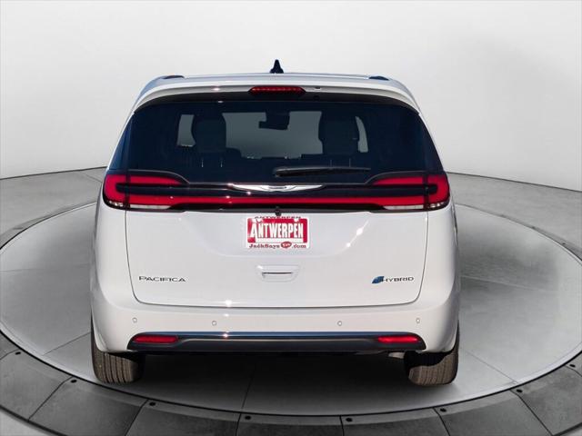 2026 Chrysler Pacifica Plug-In Hybrid PACIFICA PLUG-IN HYBRID SELECT 2026 Chrysler Pacifica Plug-In Hybrid PACIFICA PLUG-IN HYBRID SELECT