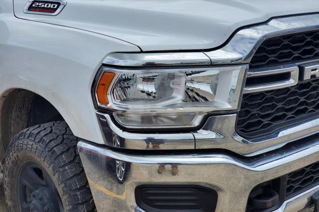 2020 RAM 2500 Tradesman Crew Cab 4X4 64 Box