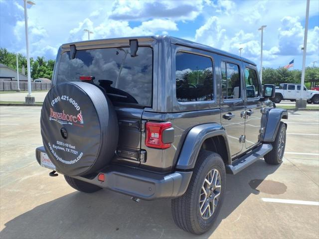 2025 Jeep Wrangler WRANGLER 4-DOOR SAHARA