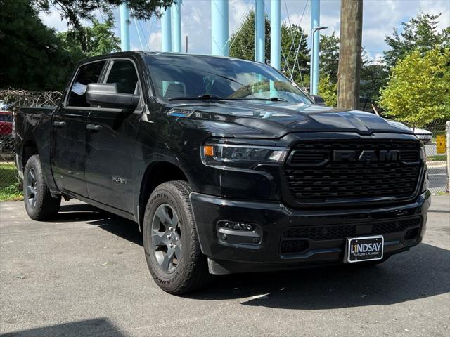 2025 RAM 1500 Tradesman Crew Cab 4x4 57 Box