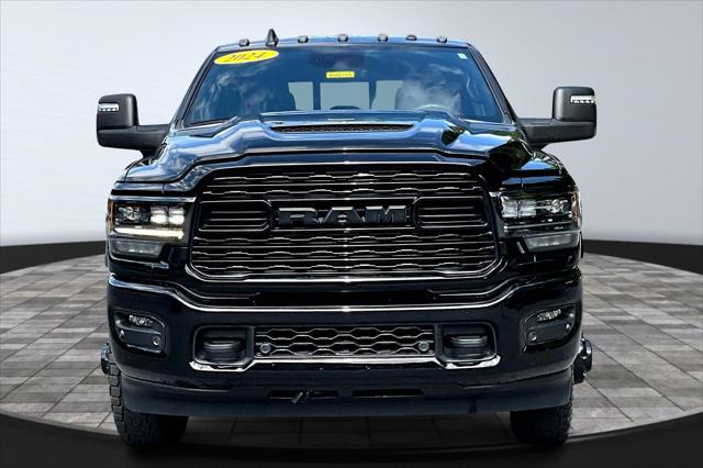 2024 RAM 3500 Limited Mega Cab 4x4 64 Box