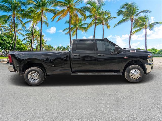 2025 RAM Ram 3500 RAM 3500 TRADESMAN CREW CAB 4X4 8 BOX