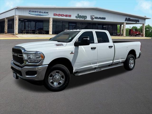 2024 RAM 2500 Tradesman Crew Cab 4x4 8 Box