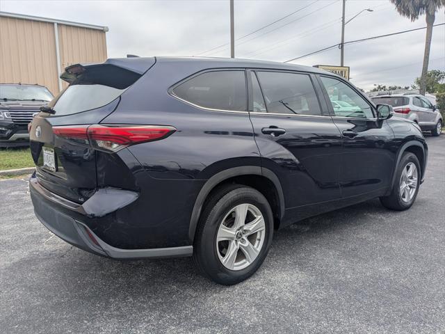 2020 Toyota Highlander LE