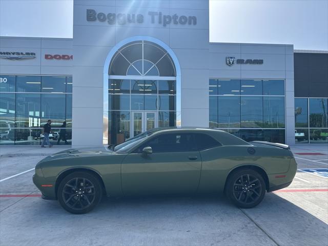 2021 Dodge Challenger SXT