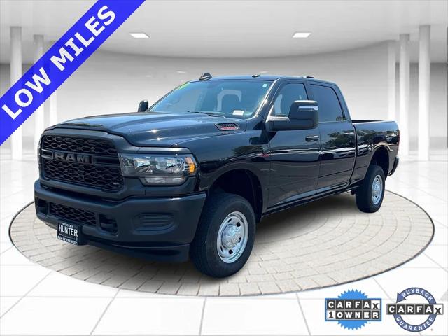 2024 RAM 2500 Tradesman Crew Cab 4x4 64 Box