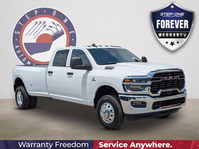2025 RAM Ram 3500 RAM 3500 TRADESMAN CREW CAB 4X4 8 BOX