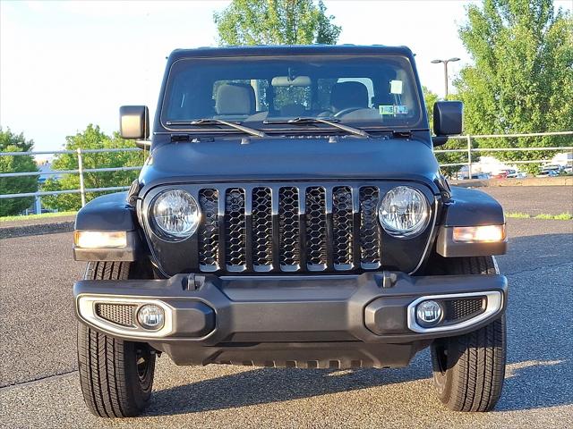 2022 Jeep Gladiator Sport S 4x4