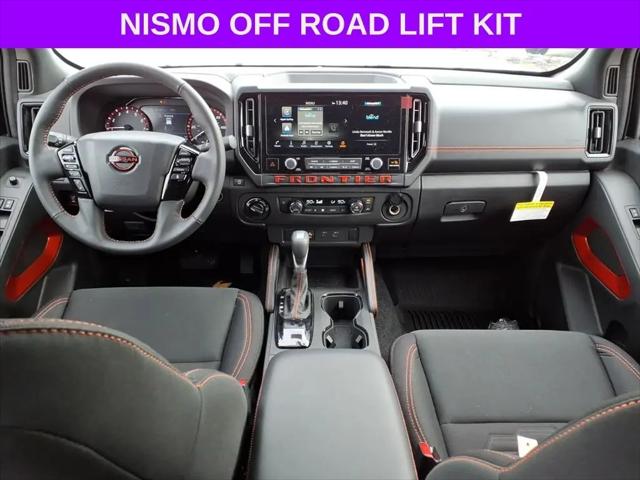 2025 Nissan Frontier Crew Cab PRO-4X 4x4
