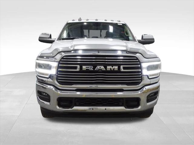 2020 RAM 3500 Laramie Crew Cab 4x4 8 Box