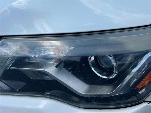 2017 Nissan Pathfinder SV
