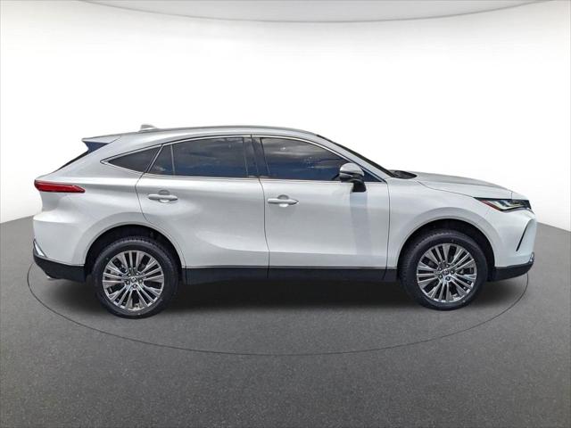 2023 Toyota Venza XLE