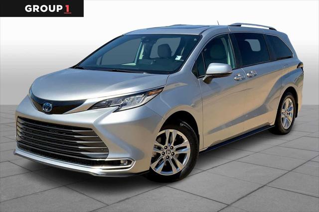 2023 Toyota Sienna Limited